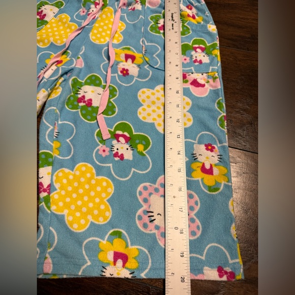 Sanrio Hello Kitty Sleepwear Shorts Women Size Medium Blue/Yellow Rare - Picture 4 of 7